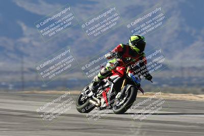 media/Jan-15-2026-Racers Edge (Thu) [[dfebeb70ab]]/3-B Group/Session 1 Turn 8/